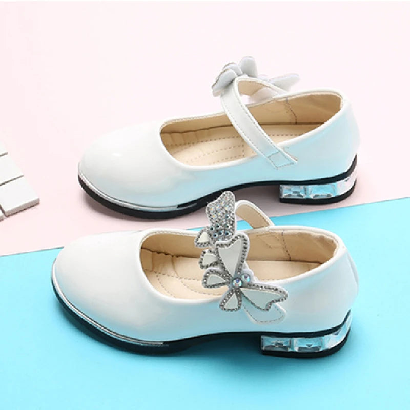 Girls Leather Shoes 2023 Spring Summer PU Patent Leather Kids Dress Shoes High Heels Butterfly-knot Dress Shoes for Wedding Chic