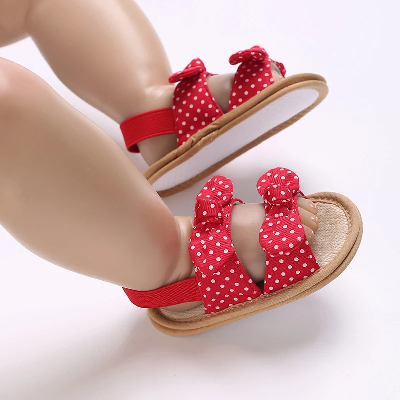 Summer baby girl sandals red festive and cute flower baby shoes soft rubber soles comfortable and casual baby walking shoes