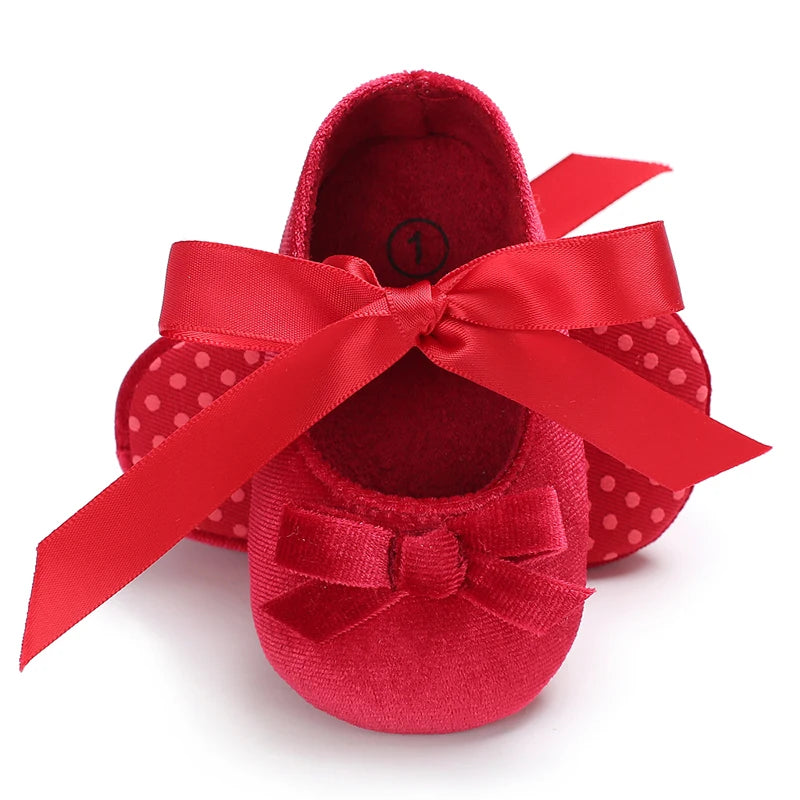 Spring and Autumn Girl Baby Shoes Classic Fashion Red Theme Cute Bow Princess Shoes Rubber Sole Anti slip Comfortable Walking Sh