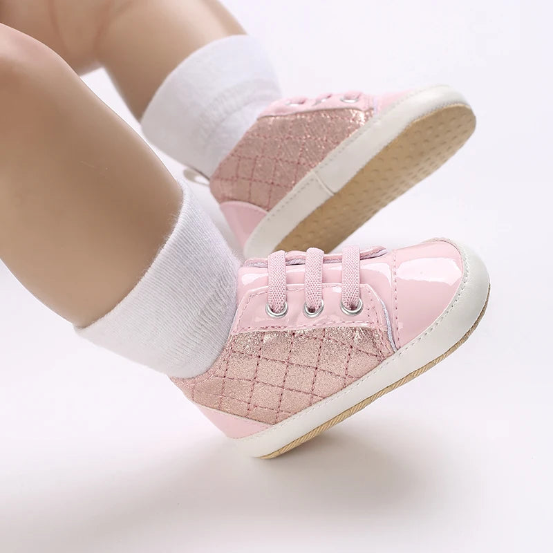 Spring and Autumn Sweet Pink Theme Girl Baby Casual Sports Shoes Soft Sole Comfortable Baby Walking Shoes 0-18M