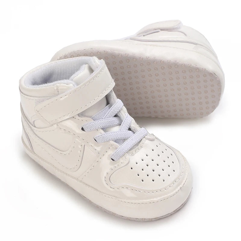 Spring and Autumn Baby Shoes Fashion Classic White PU High Top Sports Shoes Soft Sole Comfortable Casual Walking Shoes