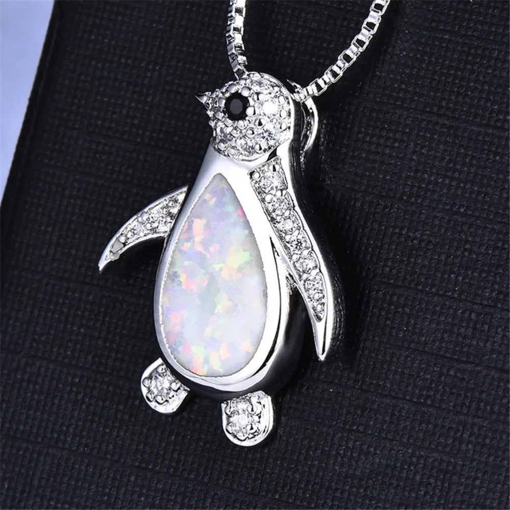 Simple Fashion Classic Fire Opal Penguin Pendant Necklace Bridal Wedding Niche Pendant Necklace Jewelry Jewelry AccessoriesGifts