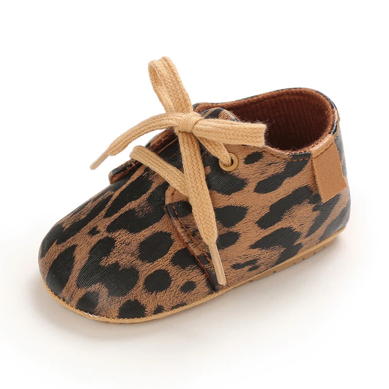 0-18M Newborn Baby Shoes Female Baby Cute Leopard Pattern Sports Shoes Sandals Soft Sole Comfortable Walking Shoes