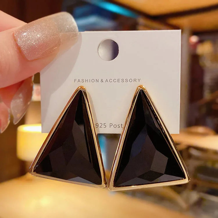 New Retro Style Exaggerated Geometric Triangle  Earrings For Women French Fashion Jewelry Design Personalized Earrings