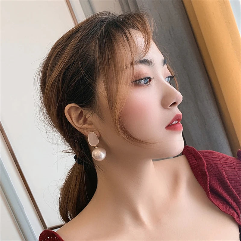 Exaggerate Big Pink Black White Imitation Pearl Pendant Earring for Women Trend Geometry Brincos Wedding Jewelry Girl Gift