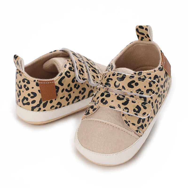 0-18M Newborn Baby Shoes Female Baby Cute Leopard Pattern Sports Shoes Sandals Soft Sole Comfortable Walking Shoes