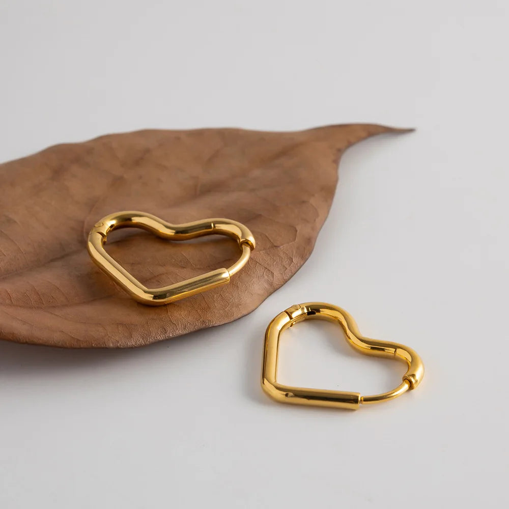 Fashion Minimalist Gold Color Stainless Steel Heart Earrings For Women Girl Simple Heart Circle Piercing Earring Buckle Statemen