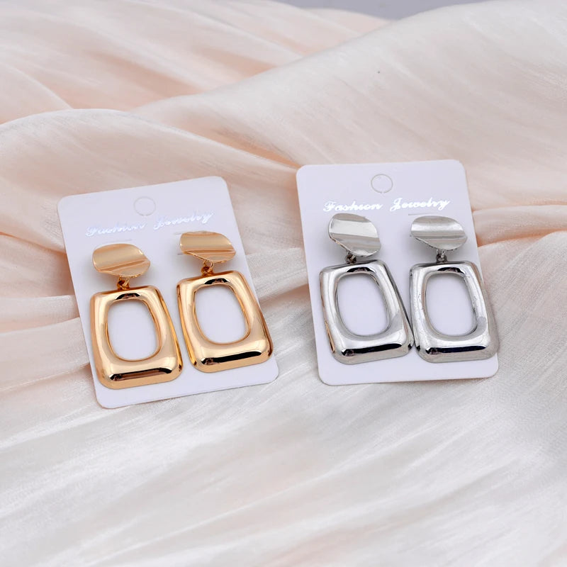 European Fashion Round Hollow Out Square Oval Drop Earrings for Women Wedding Party Classic Jewelry Geometry Metal Earrings