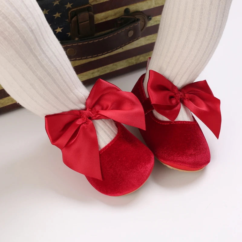 Spring and Autumn Girl Baby Shoes Classic Fashion Red Theme Cute Bow Princess Shoes Rubber Sole Anti slip Comfortable Walking Sh