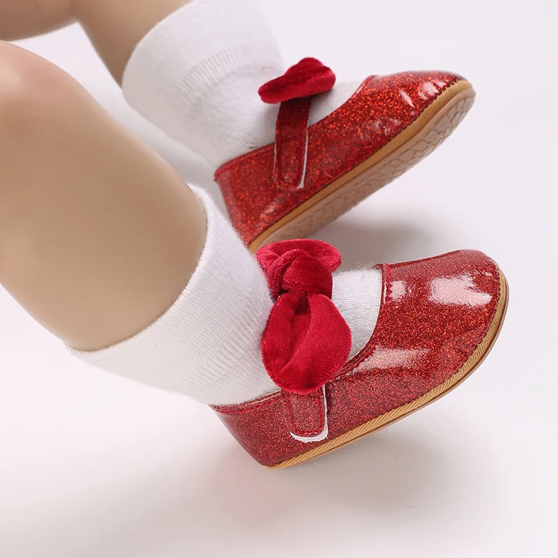 Spring and Autumn Girl Baby Shoes Classic Fashion Red Theme Cute Bow Princess Shoes Rubber Sole Anti slip Comfortable Walking Sh