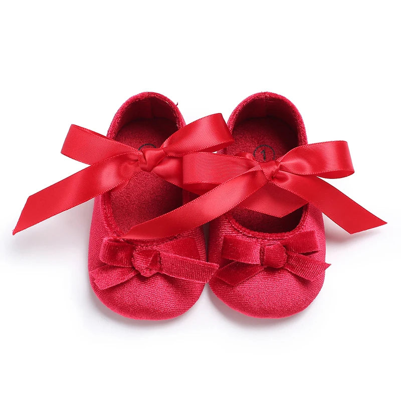 Spring and Autumn Girl Baby Shoes Classic Fashion Red Theme Cute Bow Princess Shoes Rubber Sole Anti slip Comfortable Walking Sh