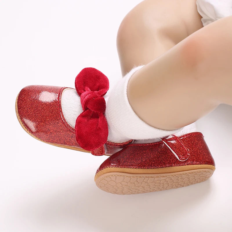 Spring and Autumn Girl Baby Shoes Classic Fashion Red Theme Cute Bow Princess Shoes Rubber Sole Anti slip Comfortable Walking Sh