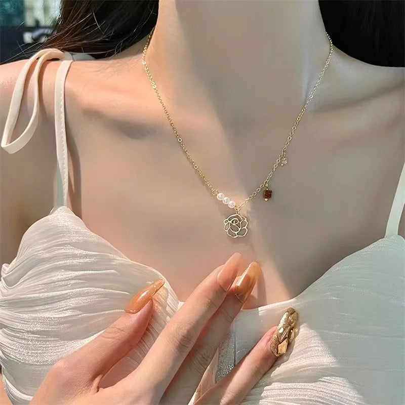 Fashion Trend Unique Design Elegant Exquisite Simple Zircon Star Snake Bone Chain Necklace Women Jewelry Party Gift Wholesale