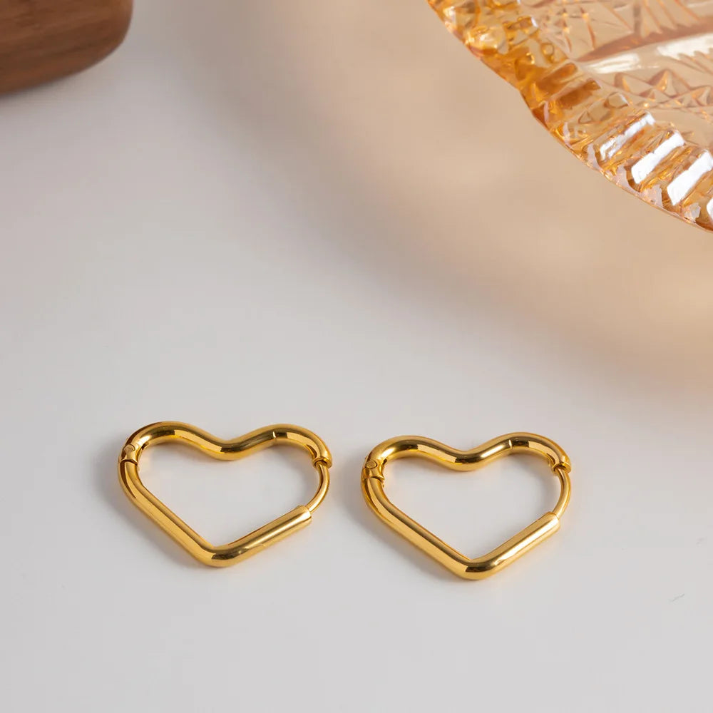 Fashion Minimalist Gold Color Stainless Steel Heart Earrings For Women Girl Simple Heart Circle Piercing Earring Buckle Statemen