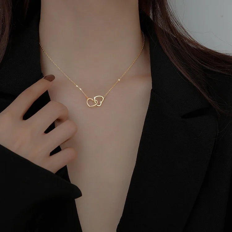 New Cross-border Couple Cavicle Chain Geometric Heart-shaped Light Luxury Temperament Simple Sweet Love Pendant Necklace Jewelry