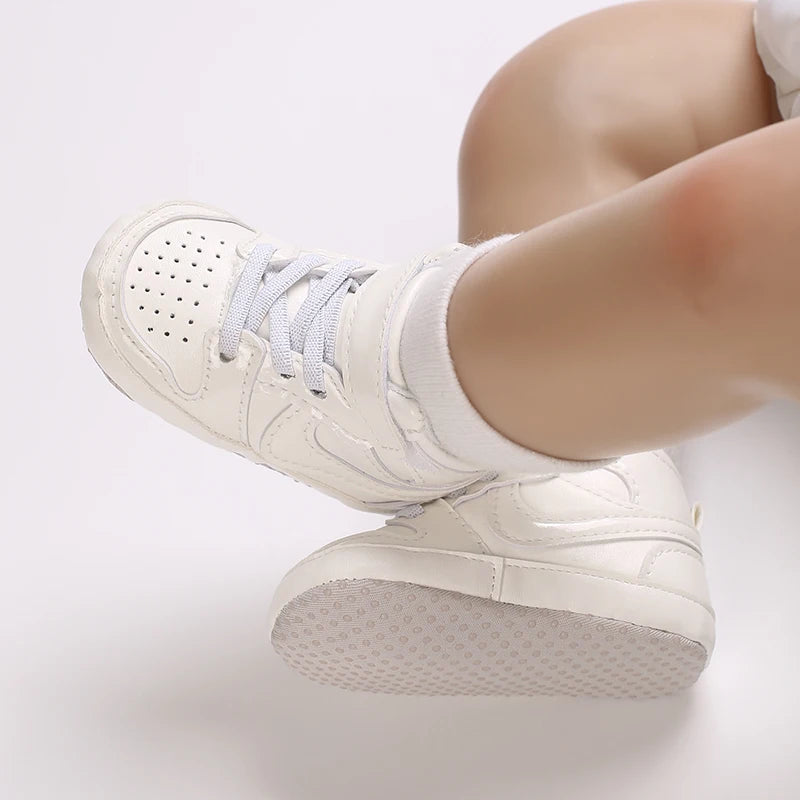 Spring and Autumn Baby Shoes Fashion Classic White PU High Top Sports Shoes Soft Sole Comfortable Casual Walking Shoes