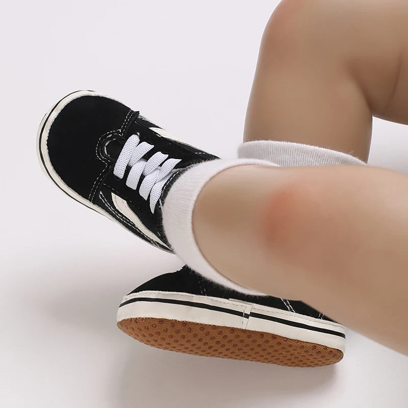 2024 New Baby Canvas Sneakers Anti-slip Soft Plaid Baby Boy Girl Shoes Newborns First Walkers Infant Baby Unisex Casual Shoes