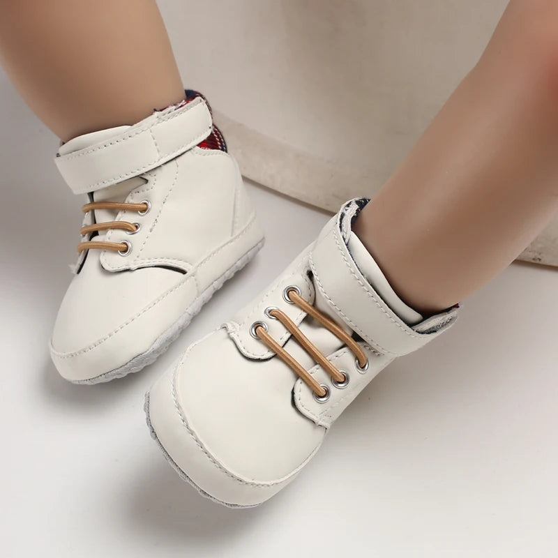 Spring and Autumn Baby Shoes Fashion Classic White PU High Top Sports Shoes Soft Sole Comfortable Casual Walking Shoes