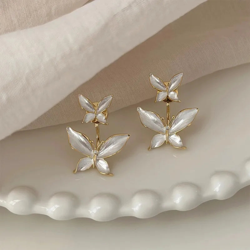 1 pair of new Korean style butterfly women's earrings, fashionable, simple, exquisite jewelry, exquisite gifts for friends