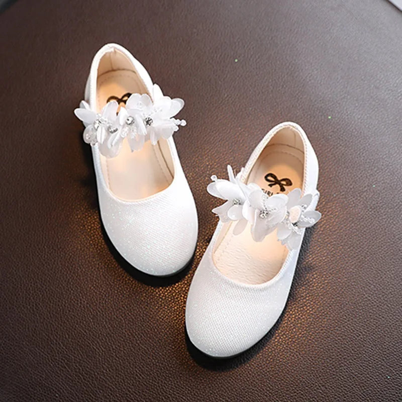 Child Beaded Little Flowers Leather Shoes Girls Princess Shoes Middle And Small Crystal Soft Bottom Dancing Shoes