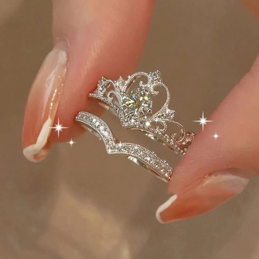 2pcs Set Crown Princess Zircon V Shape Couple Rings for Women Girls Cute Romance Opening Bride Finger Jewelry Anniversary Gift