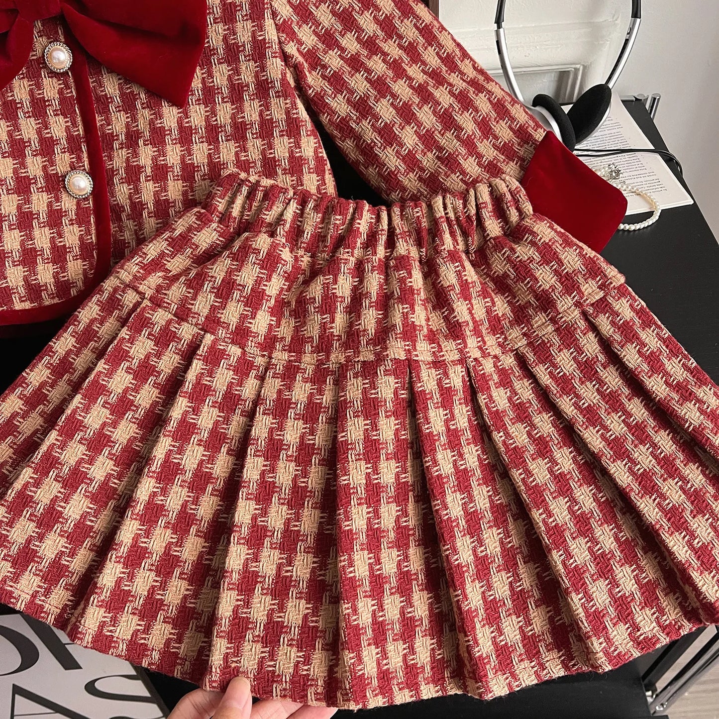 2024 Winter New Korean Edition Girls Red Grid Bow Set Baby Cotton Two Piece Set Toddler Girl Designable Gentle Clothes