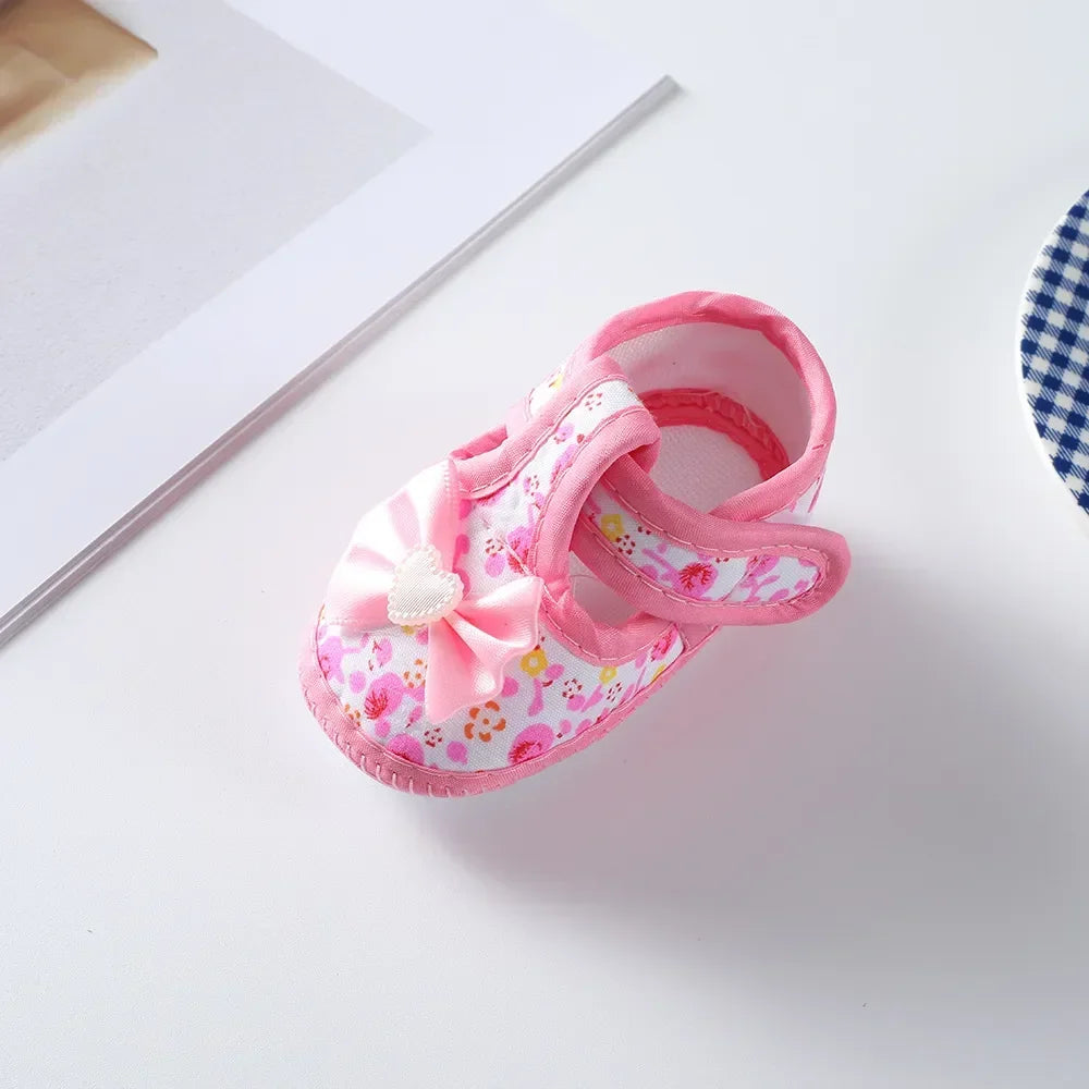 Spring New Princess Shoes 0-1 Year Old Baby Single Shoes Cute Bow Soft Soled Newborn Baby Walking Shoes