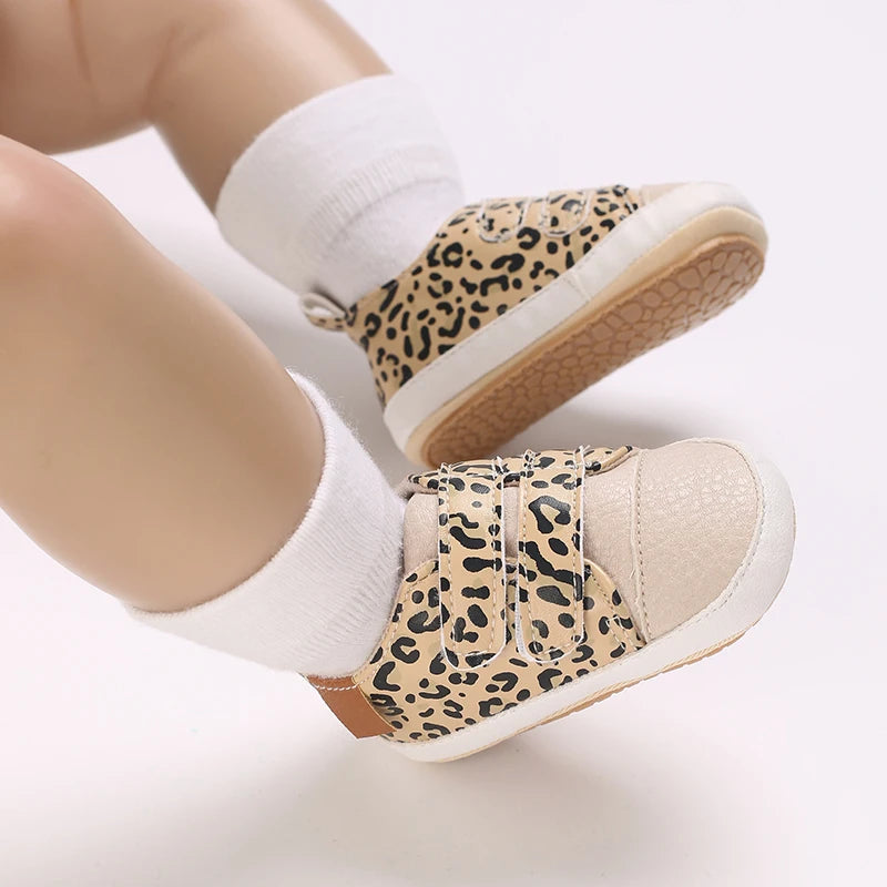 0-18M Newborn Baby Shoes Female Baby Cute Leopard Pattern Sports Shoes Sandals Soft Sole Comfortable Walking Shoes