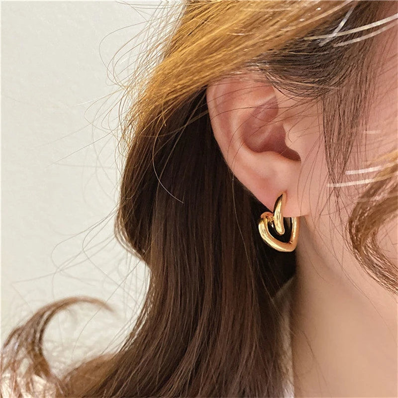 New Fashion Metal Gold Color Love Heart Hoop Earrings for Women Girls Korean Elegant Simple Heart Party Jewelry Birthday Gifts