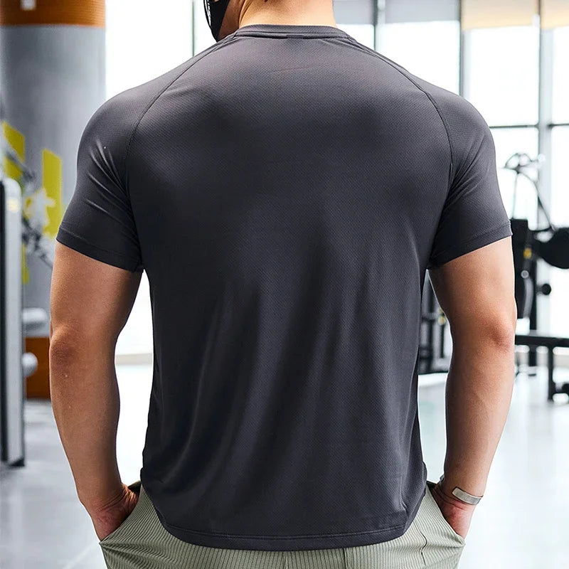 Men Dry Fit Sport Short Sleeve T-shirt Running Compression Sweatshirt Tight Sportswear Gym Fitness Elastic Shirts Top Rash Guard