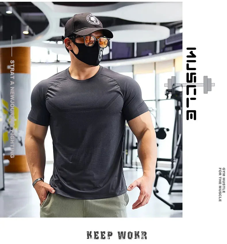 Men Dry Fit Sport Short Sleeve T-shirt Running Compression Sweatshirt Tight Sportswear Gym Fitness Elastic Shirts Top Rash Guard