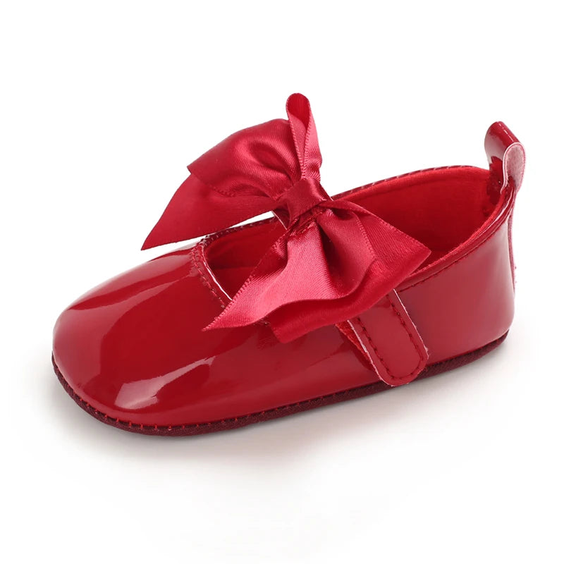 Spring and Autumn Girl Baby Shoes Classic Fashion Red Theme Cute Bow Princess Shoes Rubber Sole Anti slip Comfortable Walking Sh