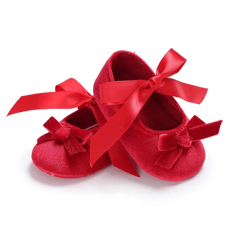 Spring and Autumn Girl Baby Shoes Classic Fashion Red Theme Cute Bow Princess Shoes Rubber Sole Anti slip Comfortable Walking Sh