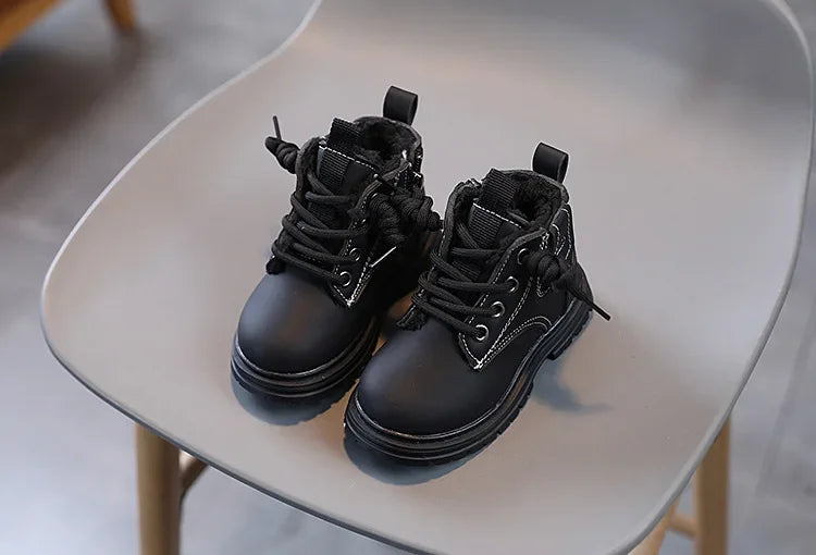 New Children's Fashion Boots Winter Thickened Boys Girls' Anti Slip Warm Leather Boots Side Zipper Solid Color Kids Casual Shoes