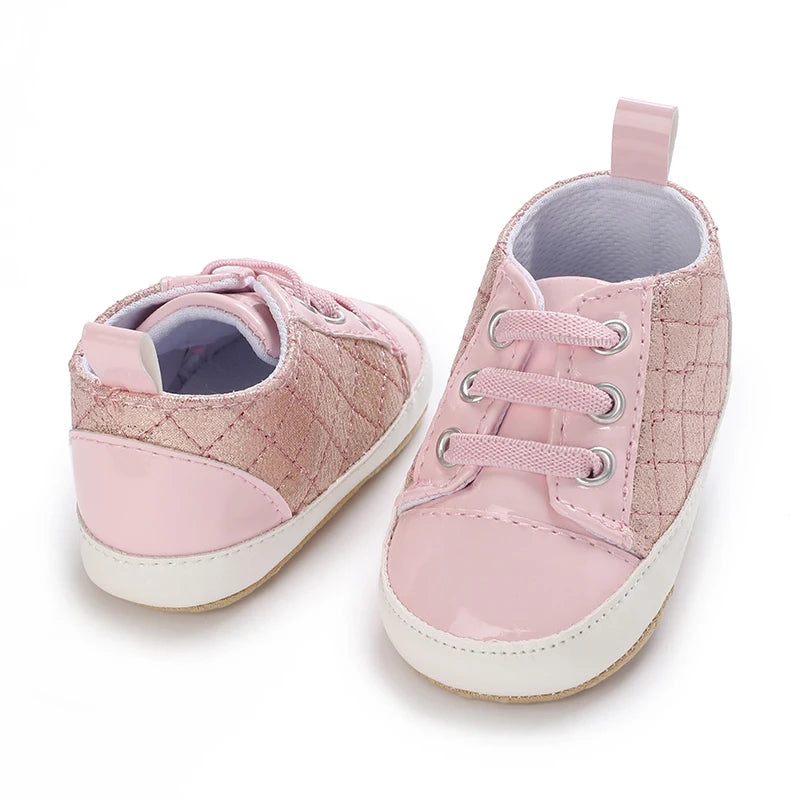 Spring and Autumn Sweet Pink Theme Girl Baby Casual Sports Shoes Soft Sole Comfortable Baby Walking Shoes 0-18M