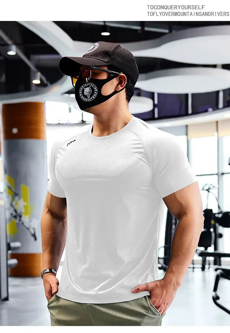 Men Dry Fit Sport Short Sleeve T-shirt Running Compression Sweatshirt Tight Sportswear Gym Fitness Elastic Shirts Top Rash Guard