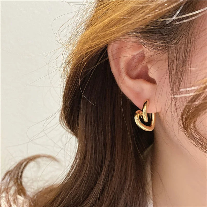 New Fashion Metal Gold Color Love Heart Hoop Earrings for Women Girls Korean Elegant Simple Heart Party Jewelry Birthday Gifts