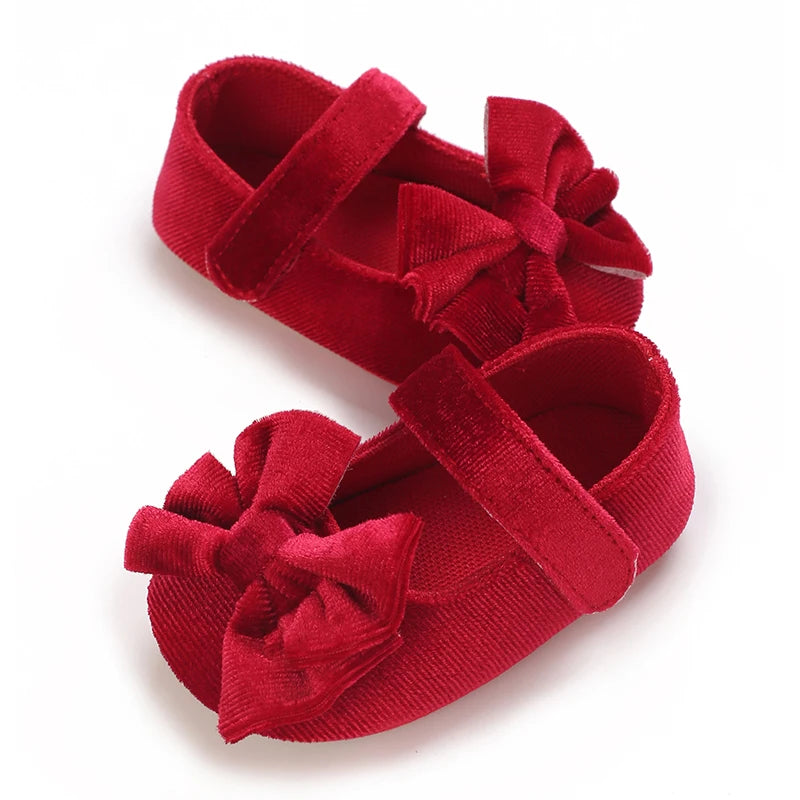 Spring and Autumn Girl Baby Shoes Classic Fashion Red Theme Cute Bow Princess Shoes Rubber Sole Anti slip Comfortable Walking Sh