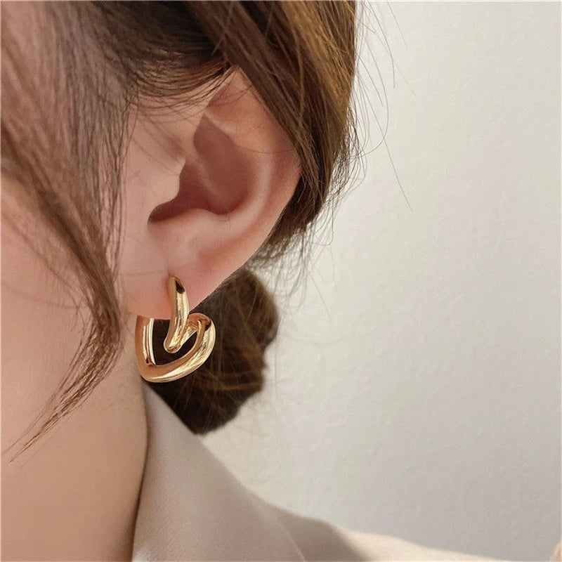 New Fashion Metal Gold Color Love Heart Hoop Earrings for Women Girls Korean Elegant Simple Heart Party Jewelry Birthday Gifts