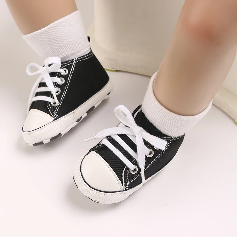 New Leisure Foreign Trade Fashion Men's and Women's Baby Shoes Classic Soft Sole Sports Shoes 0-1 Year Old Baby Shoes Pre Walkin