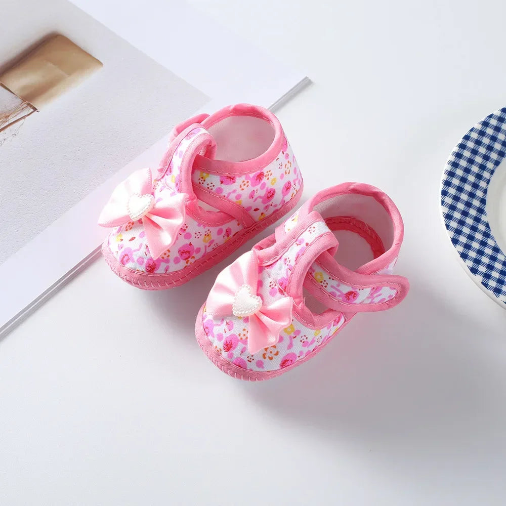 Spring New Princess Shoes 0-1 Year Old Baby Single Shoes Cute Bow Soft Soled Newborn Baby Walking Shoes