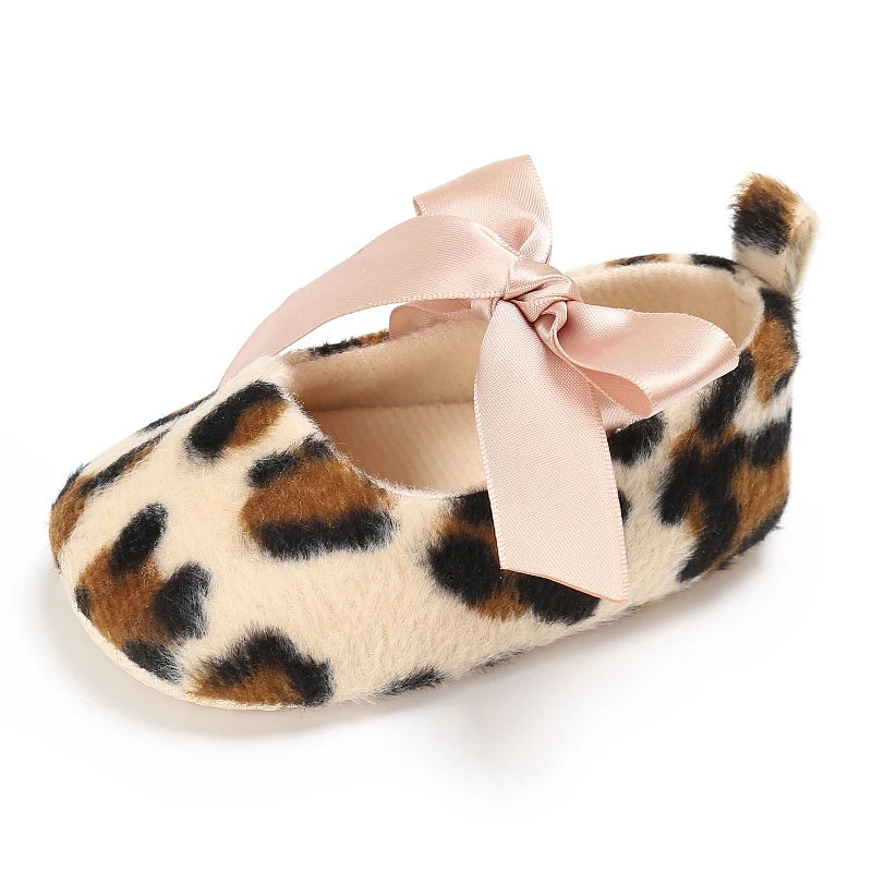 0-18M Newborn Baby Shoes Female Baby Cute Leopard Pattern Sports Shoes Sandals Soft Sole Comfortable Walking Shoes