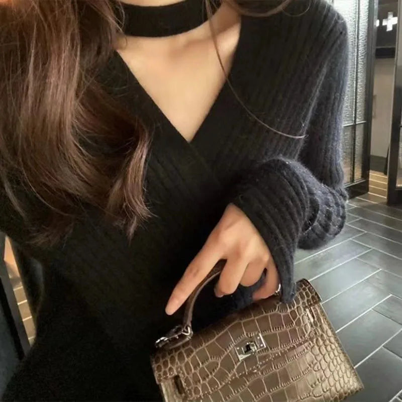 Women Clothing Fashion Chic V-Neck Knitted Top Spring Autumn Hanging Neck Design Knitwear Lady Commute Soft Comfort Pullover