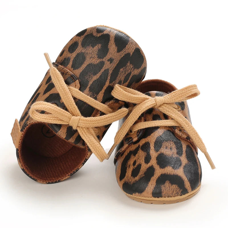 0-18M Newborn Baby Shoes Female Baby Cute Leopard Pattern Sports Shoes Sandals Soft Sole Comfortable Walking Shoes