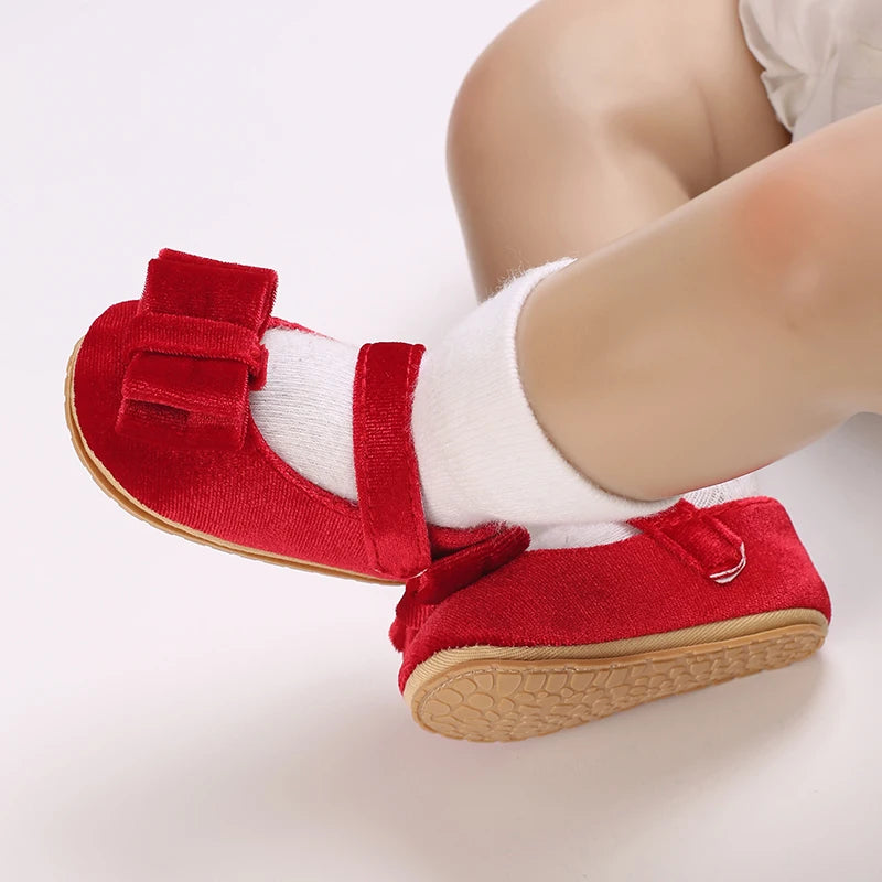 Spring and Autumn Girl Baby Shoes Classic Fashion Red Theme Cute Bow Princess Shoes Rubber Sole Anti slip Comfortable Walking Sh