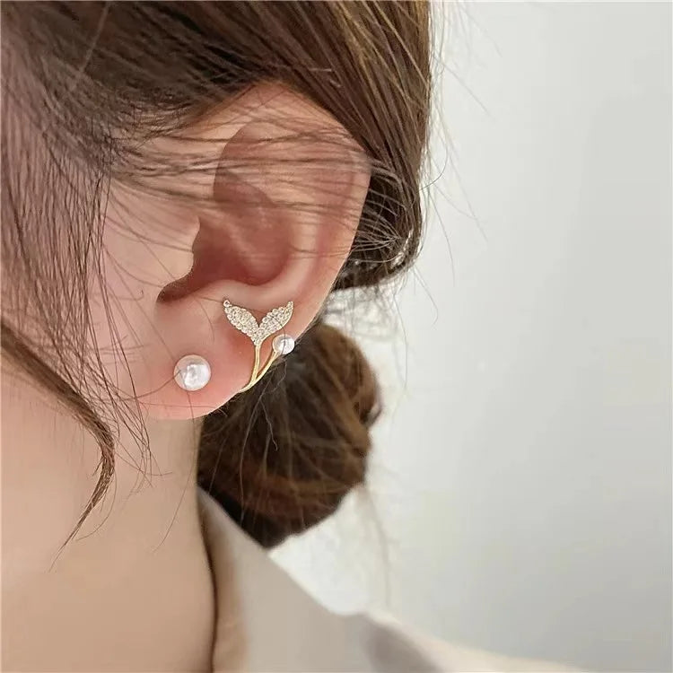 Europe and America 2023 New Temperament Fishtail Pearl Earrings Fashion Personality Simple Luxury Women Party Earrings