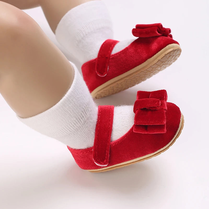 Spring and Autumn Girl Baby Shoes Classic Fashion Red Theme Cute Bow Princess Shoes Rubber Sole Anti slip Comfortable Walking Sh