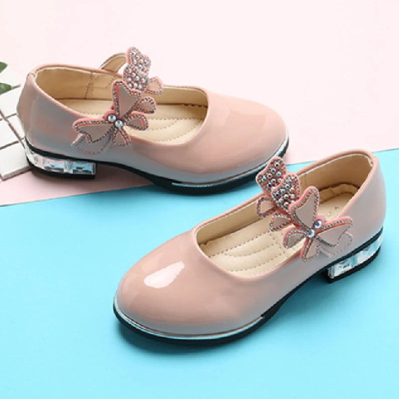 Girls Leather Shoes 2023 Spring Summer PU Patent Leather Kids Dress Shoes High Heels Butterfly-knot Dress Shoes for Wedding Chic