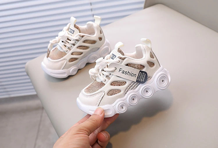 New Children Casual Shoes for Boys Girls Sneakers Autumn Kids Sports Luminous Shoes Baby Mesh Breathable Soft Running 1-6Years