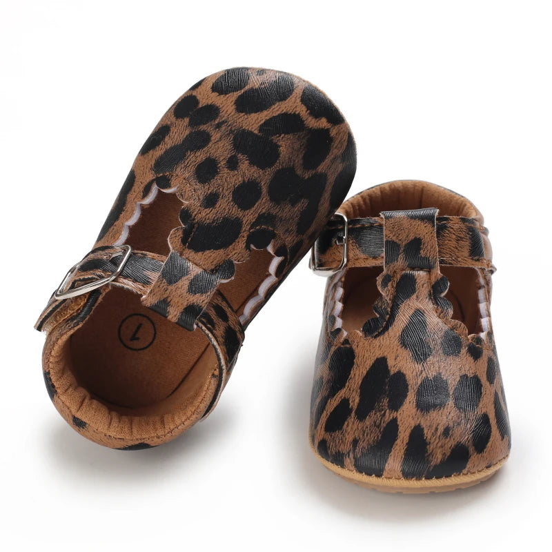 0-18M Newborn Baby Shoes Female Baby Cute Leopard Pattern Sports Shoes Sandals Soft Sole Comfortable Walking Shoes